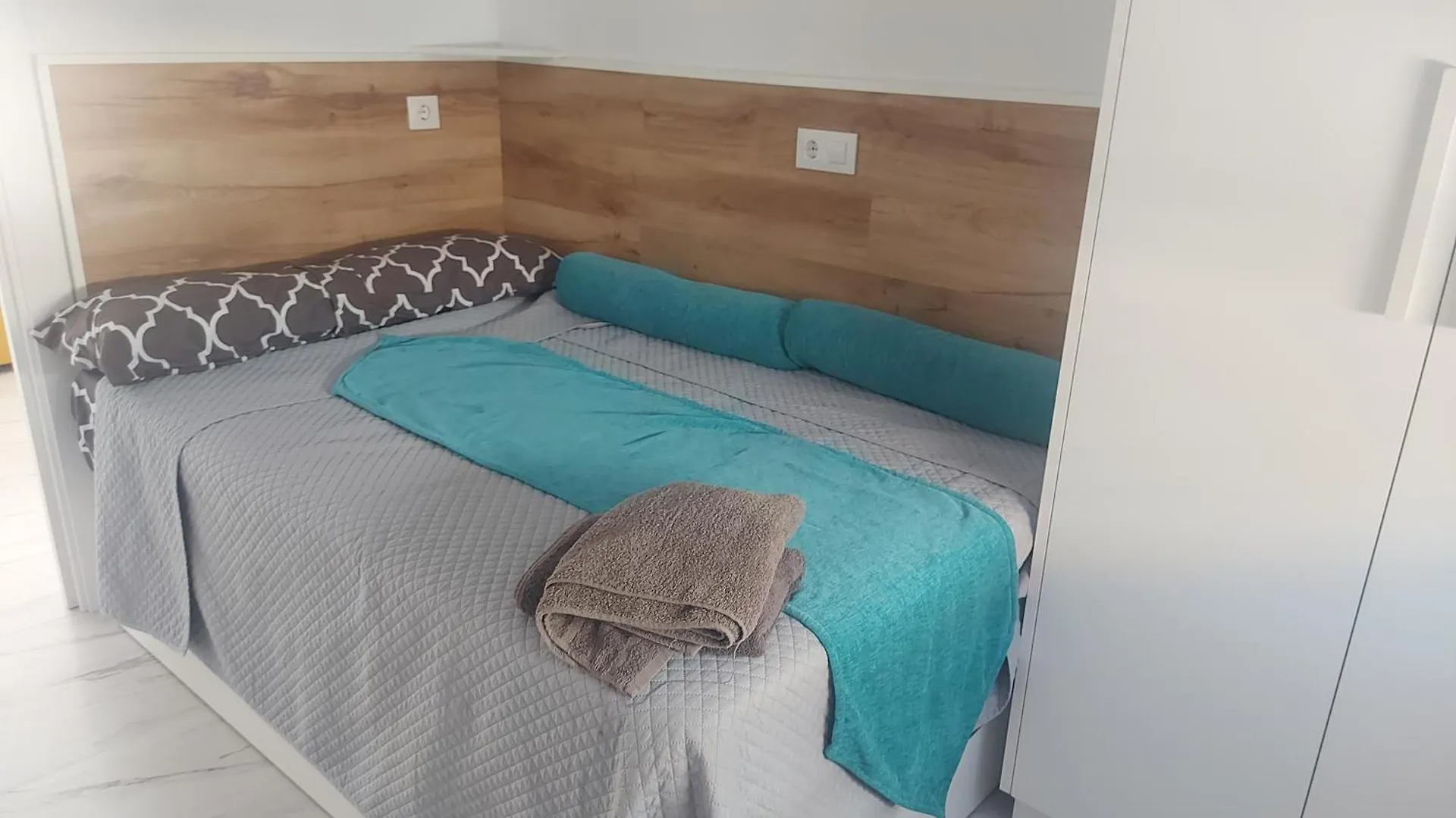 شقة Apartamento Jardin Deluz, Con Wifi Y Parking Privado Gratis سانتاندر إسبانيا