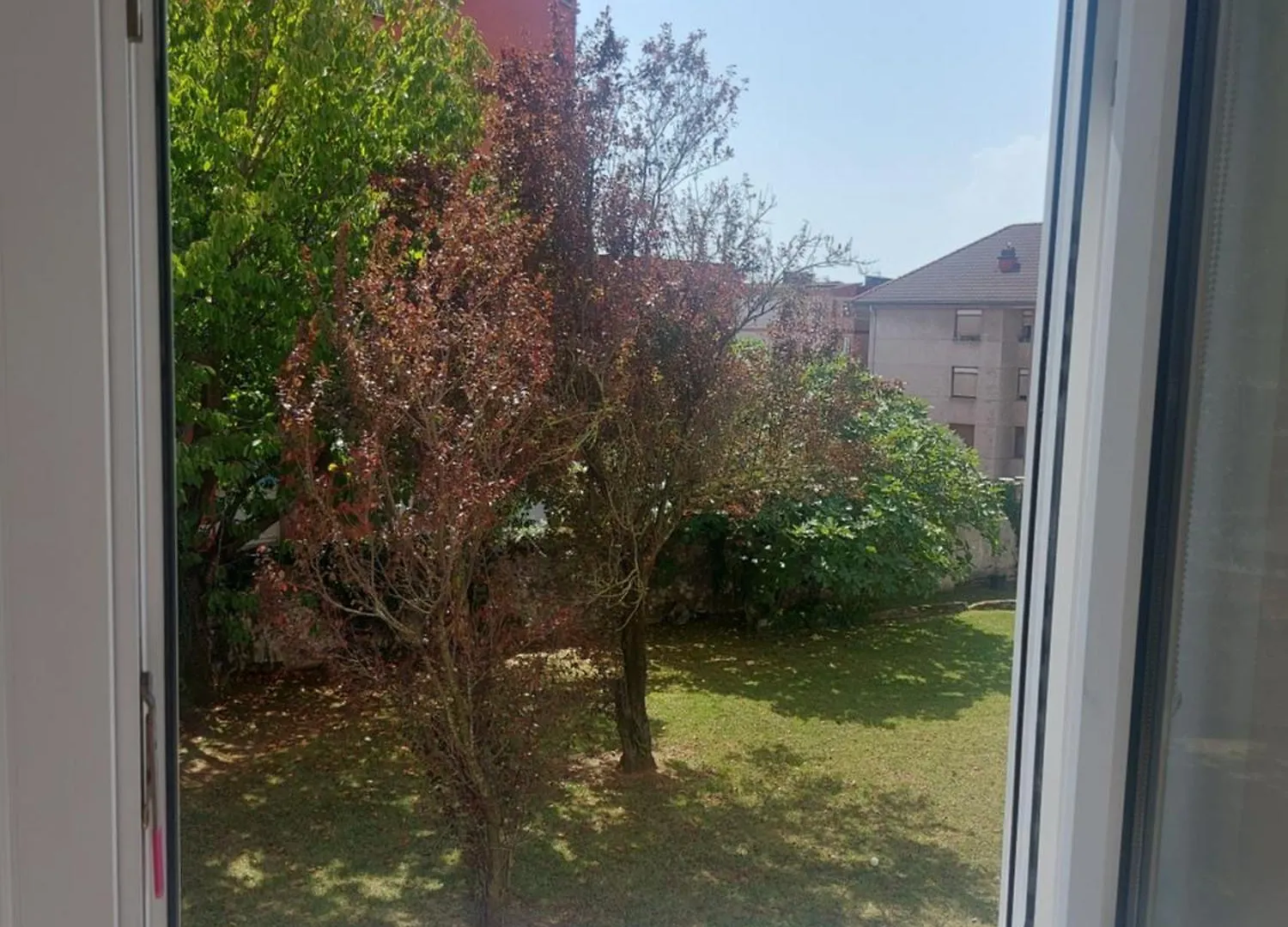 Apartamento Jardin Deluz, Con Wifi Y Parking Privado Gratis サンタンデール 0*,  スペイン