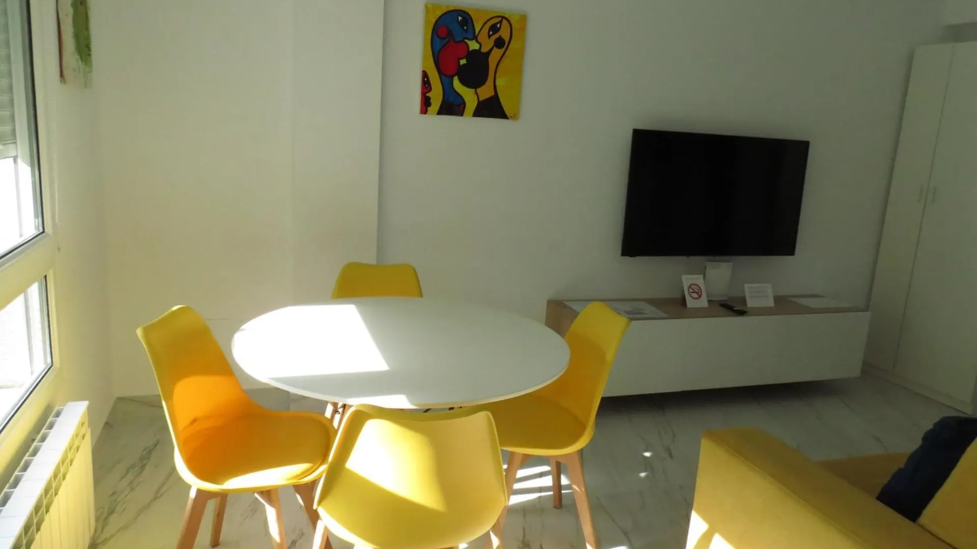 Apartamento Jardin Deluz, Con Wifi Y Parking Privado Gratis Santander 0*,