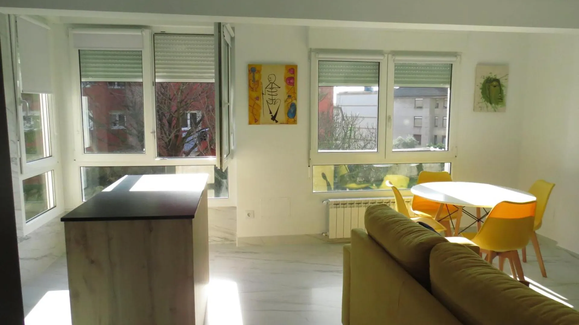 Apartamento Jardin Deluz, Con Wifi Y Parking Privado Gratis 산탄데르 0*,  스페인