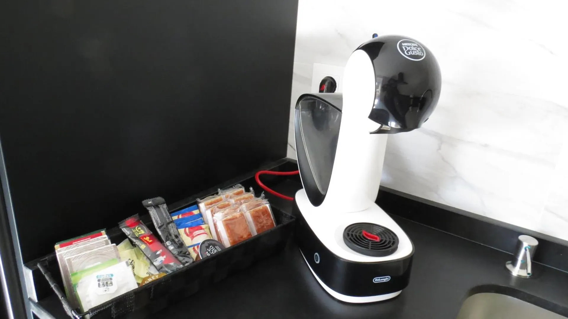 Apartamento Jardin Deluz, Con Wifi Y Parking Privado Gratis 산탄데르 0*,  스페인