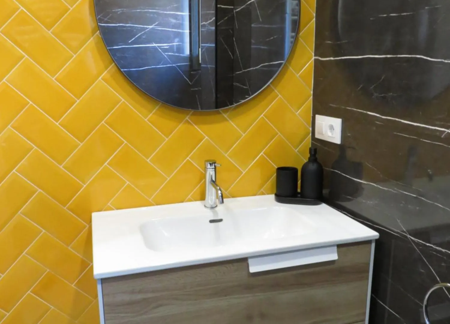 Apartamento Jardin Deluz, Con Wifi Y Parking Privado Gratis 산탄데르