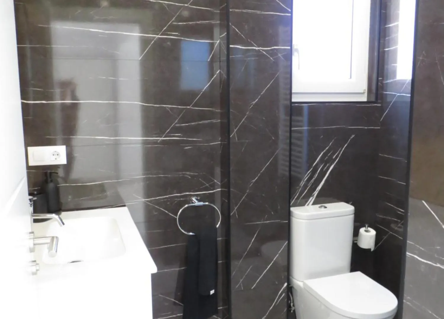 Apartamento Jardin Deluz, Con Wifi Y Parking Privado Gratis 산탄데르 0*,  스페인