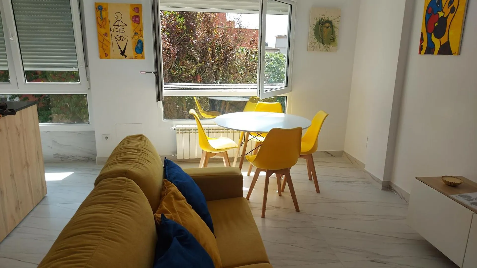 아파트 Apartamento Jardin Deluz, Con Wifi Y Parking Privado Gratis 산탄데르 스페인